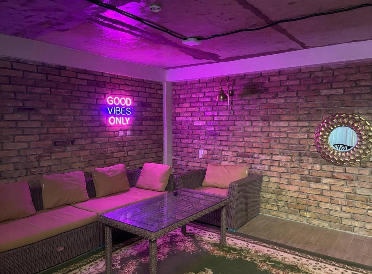 Local Hotel Τασκένδη Εξωτερικό φωτογραφία